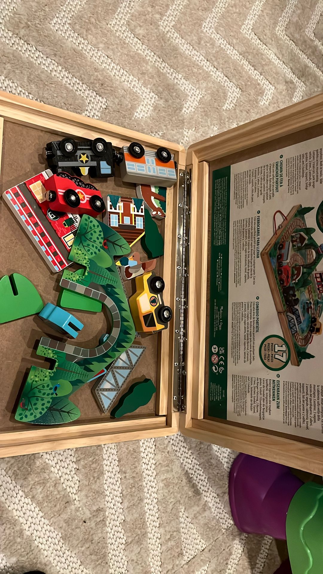 Melissa And Doug 17 Piece Train Set