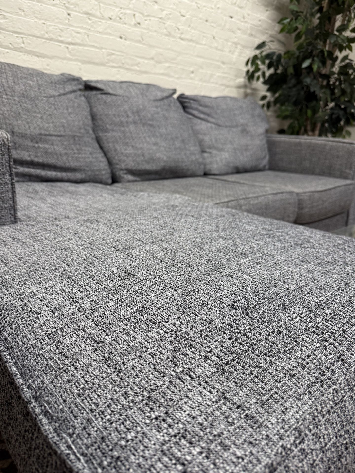 Gray Sectional Couch Reversible Chaise (Free Drop-Off)