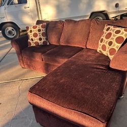 Sectional Sofa Couch.  $150 Delivered Available Now 