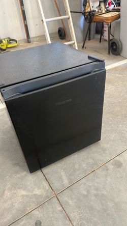 Hisense Black Mini Fridge
