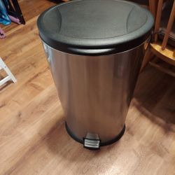 Stainless Steel Step On Trash Can 