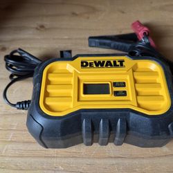 Dewalt Professional 10 Amp Battery Charger, Battery Maintainer, Battery Trickle Charger