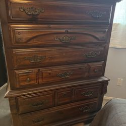 Dresser, Mirror, Nightstands Bedroom Set