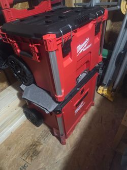 Milwaukee packout