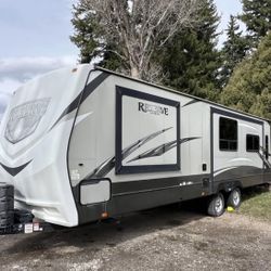 2016  Reserve rv by crossroads!! Sleeps 6  to 8 Reserve