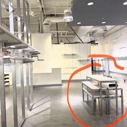 High-End Retail Display Tables – Excellent Condition