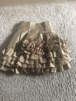 Adorable size XS women’s skirt. Used once. Smoke free home.