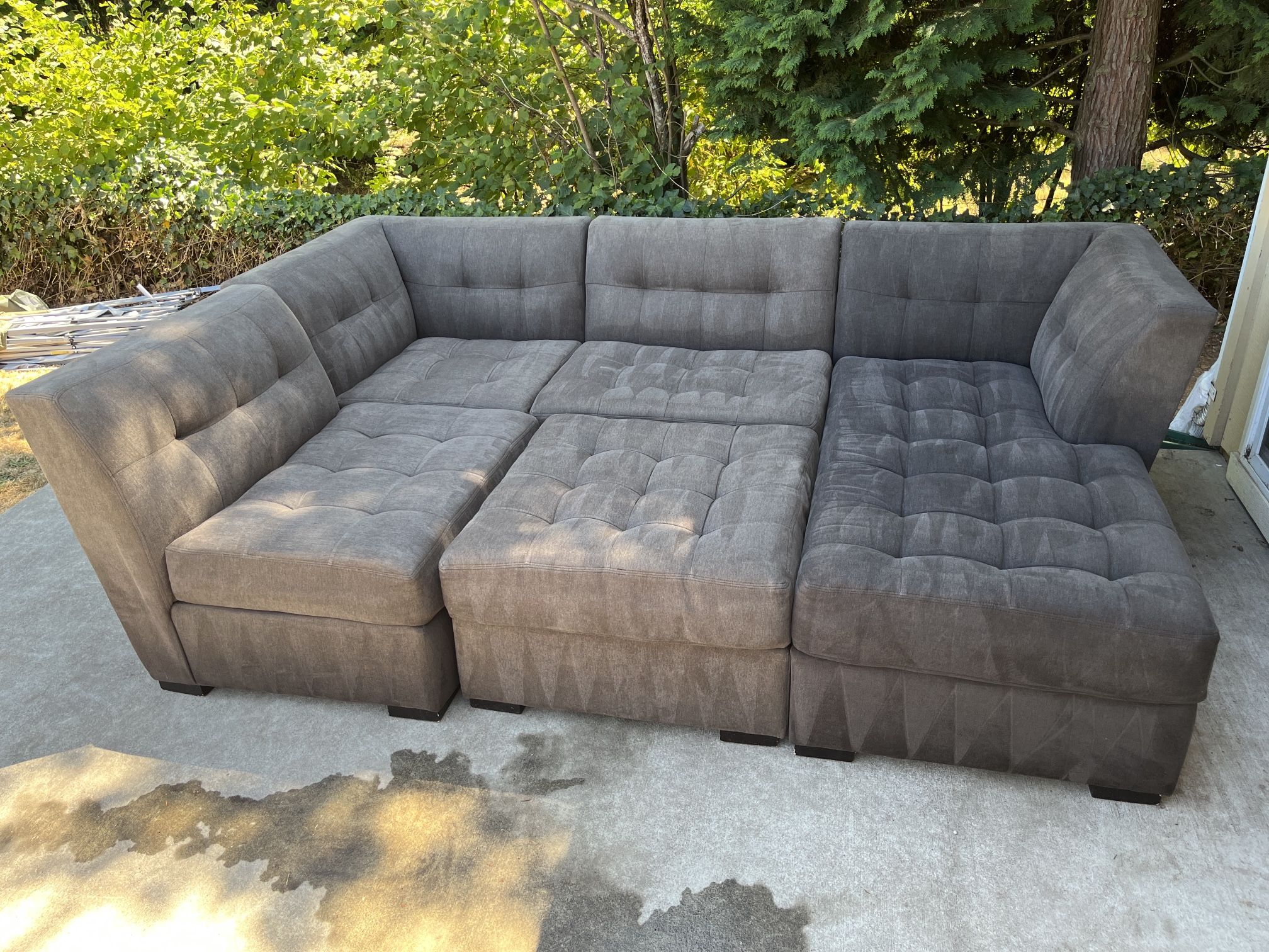 Grey Sectional Modular Costco Couch & Bed Free Delivery!! for Sale in