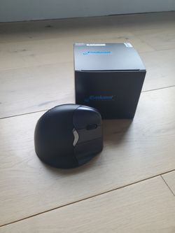 Evoluent  VM4RW VerticalMouse 4 Right Hand Ergonomic Mouse with Wireless Connection (Regular Size)

