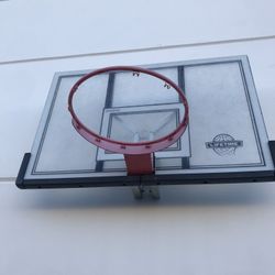 Lifetime Basketball Hoop 