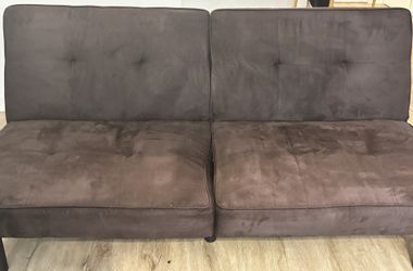 Beautiful FUTON 4 Sale