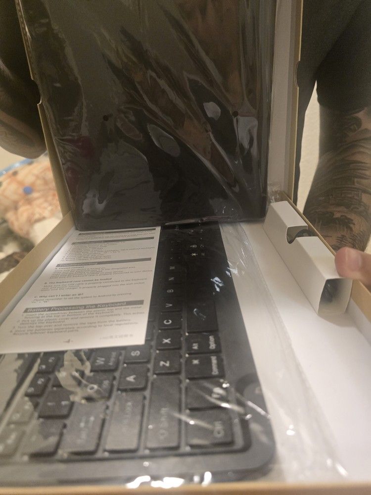 Case And Keyboard For Tablet