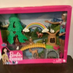 New Barbie wildernesses Guide Playset