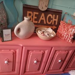 CUTE CORAL BUFFET OR TV STAND AT PICKY PINCHERS BEACH 503 76TH AVE ST PETE BEACH OPEN TODAY 12-4 FREE DELIVERY 