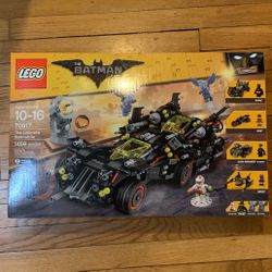 LEGO The ultimate Bat mobile