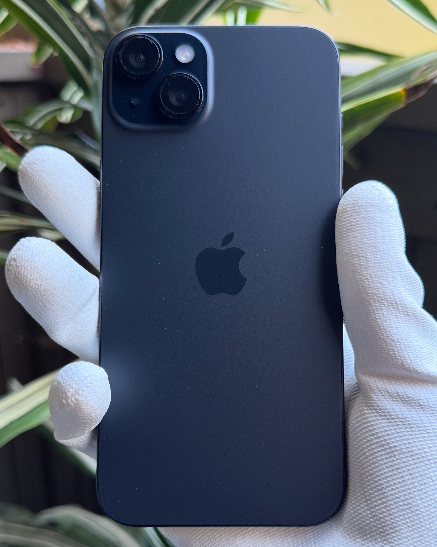 iPhone 15 Plus 128gb Unlocked 98% BH Mint Condition 