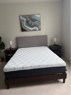 FULL QUEEN BED SET WITH SIDE TABLES