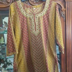 Women's Size Medium Blouse