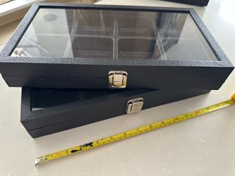 2 jewelry boxes with eight-space dividers. Wonderful condition!