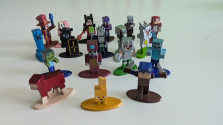 Minecraft Dungeons Figures