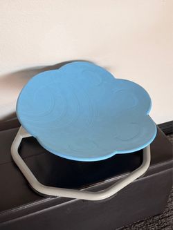 Kids swivel chair toy