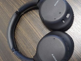 Sony Noise Cancelling Headphones WHCH710N