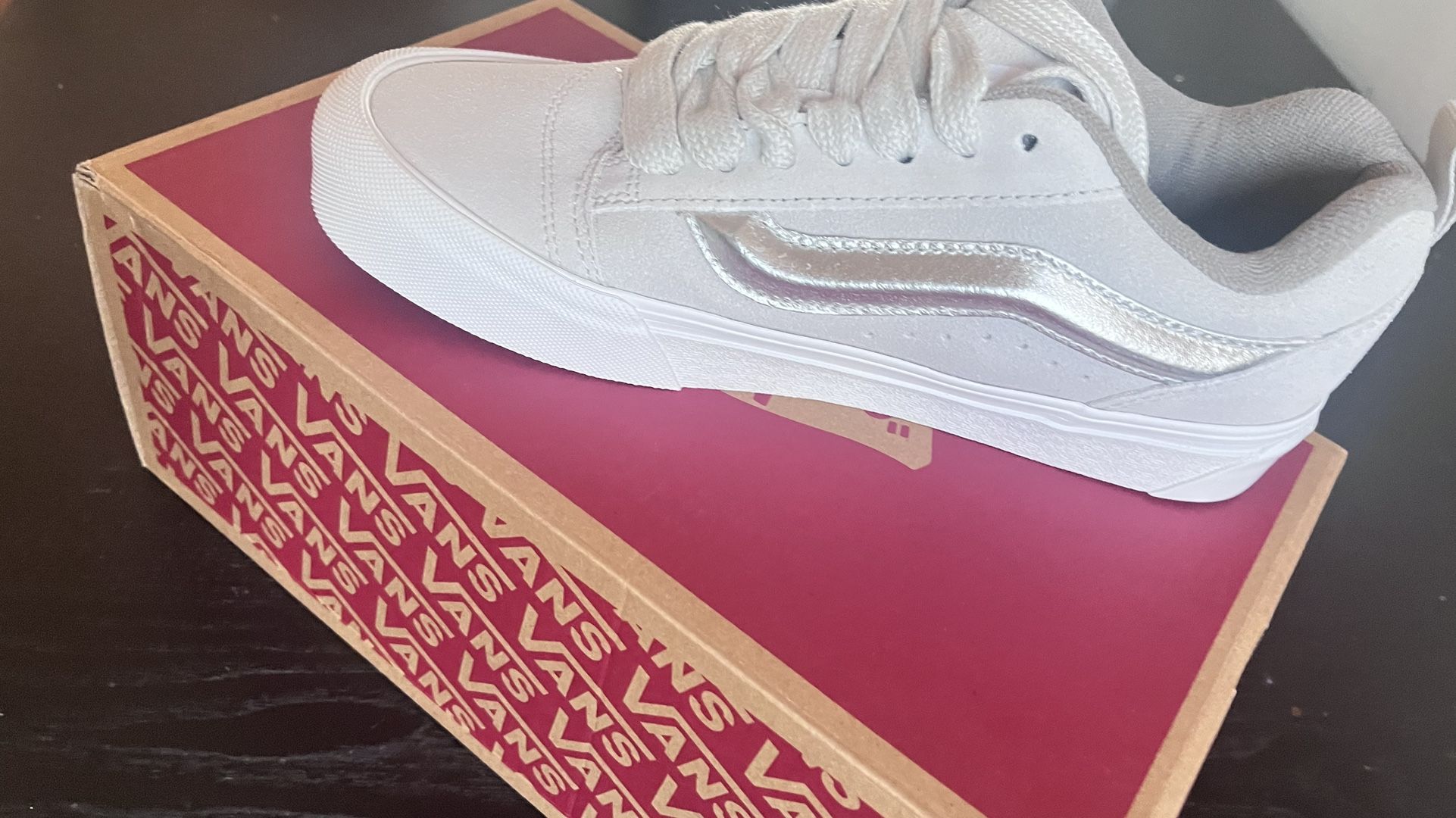 Vans Knu Skool