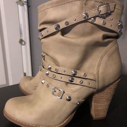 Womens Boots size 8