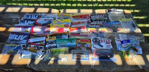Large Bass Fishing Tackle Lot