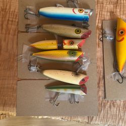 Lot Of 11 Vintage Fishing Lures