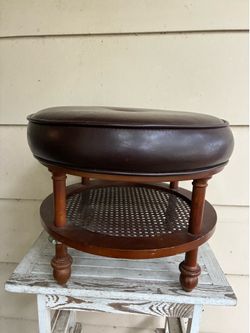 Foot Stool.    South Austin.