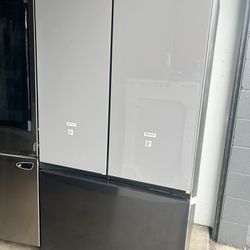 Samsung Refrigerator Stainless In Goog New In  Good$1699’00