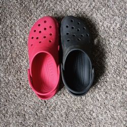 Mitch Match Black And Red Crocs