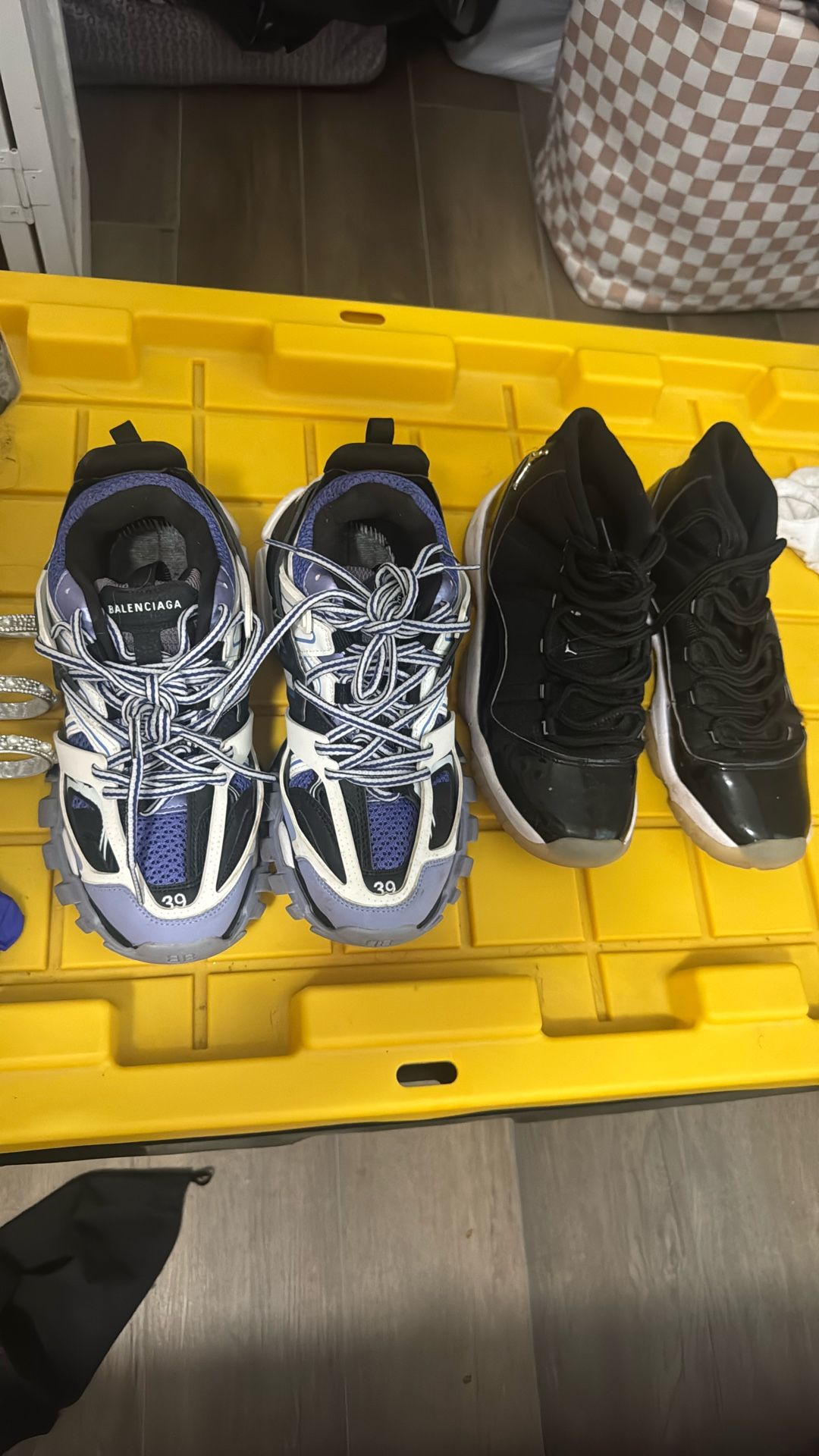Sneakers