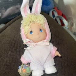 Precious Moments Figurine 