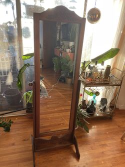 Gorgeous Vintage Mirror 