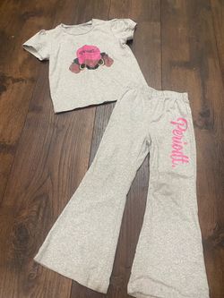 Girls gray periodt shirt and pants size 6 #12