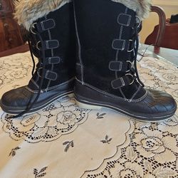 Boots Size 7.5 