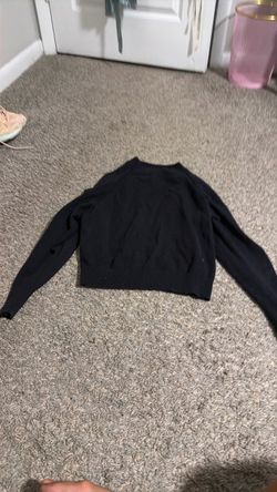 Black Cropped Knit Sweater