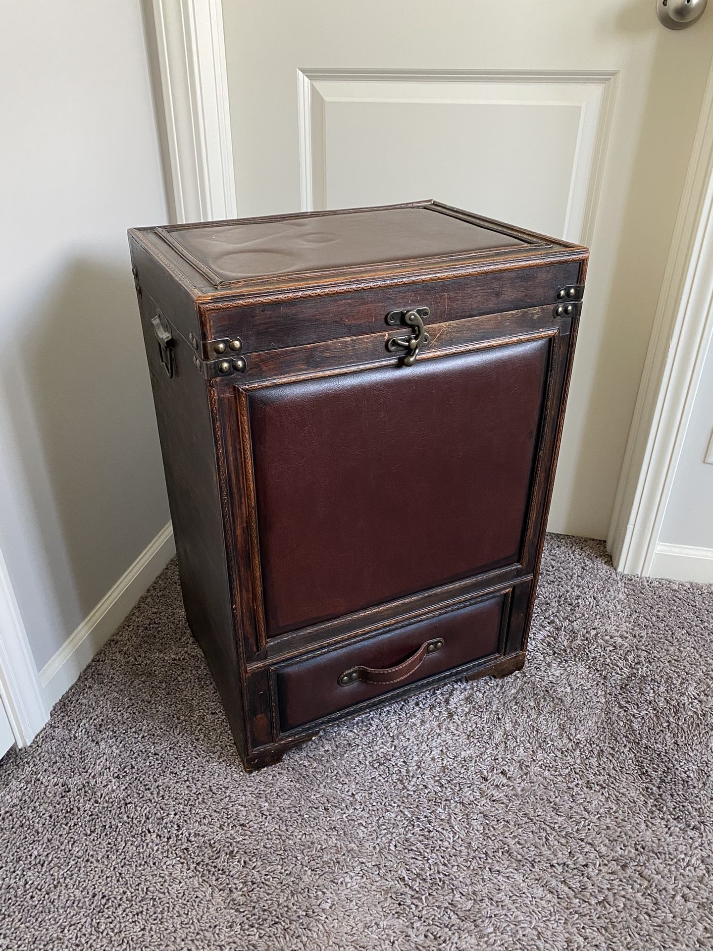 Decorative Cabinet Side Table