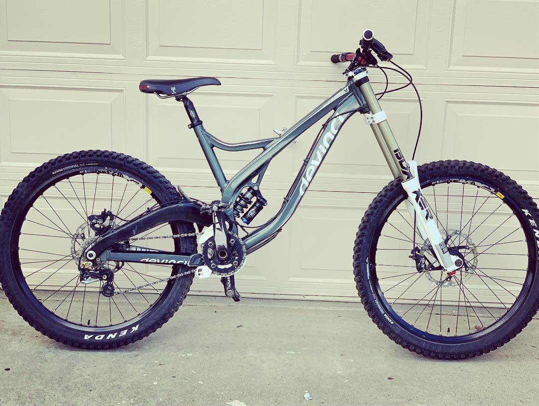 2014 Devinci Wilson Carbon SL PRO DOWNHILL