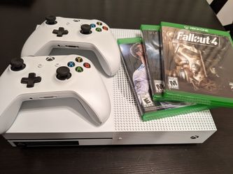 Xbox One S Immaculate Condition. Almost never used