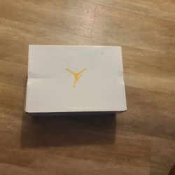 Air Jordan 1 Mid Multicolor - Like New