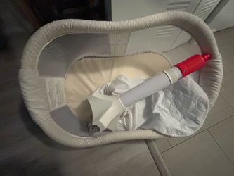 FREE Halo Swivel Bassinet