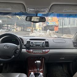 2005 Toyota Camry XLE