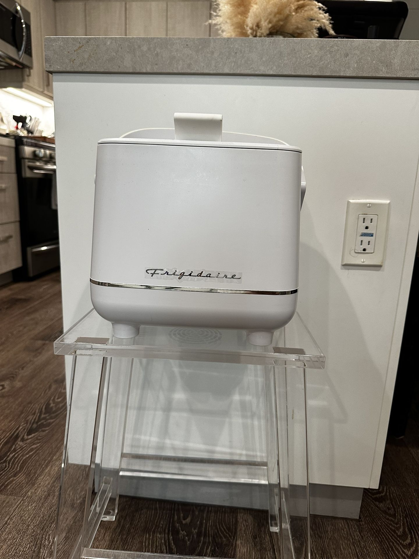 Frigidaire Travel Mini Fridge