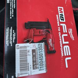 Milwaukee M18 18g 