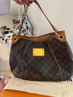 Authentic - Louis Vuitton Galliera MM Monogram