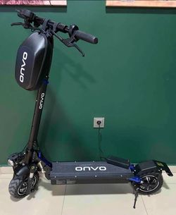 ONVO Electric X-Plus Scooter with Bag