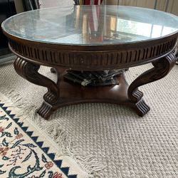 GLASS TABLE ROUND 